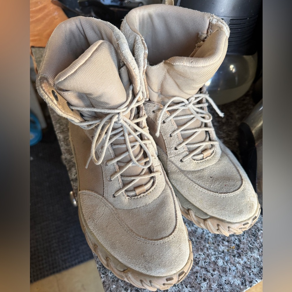 Vintage Oakley Women’s Tactical Lace-Up Boot - Sand